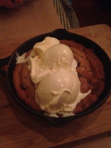AND but of course, my FAVORITE part of the meal...DESSERT. This cookie was delicious. Our waiter warned us that there is a 20-minute bake time because they make the cookie from scratch. It comes out piping hot with perfectly delicious vanilla ice cream. I am ready for more, please.